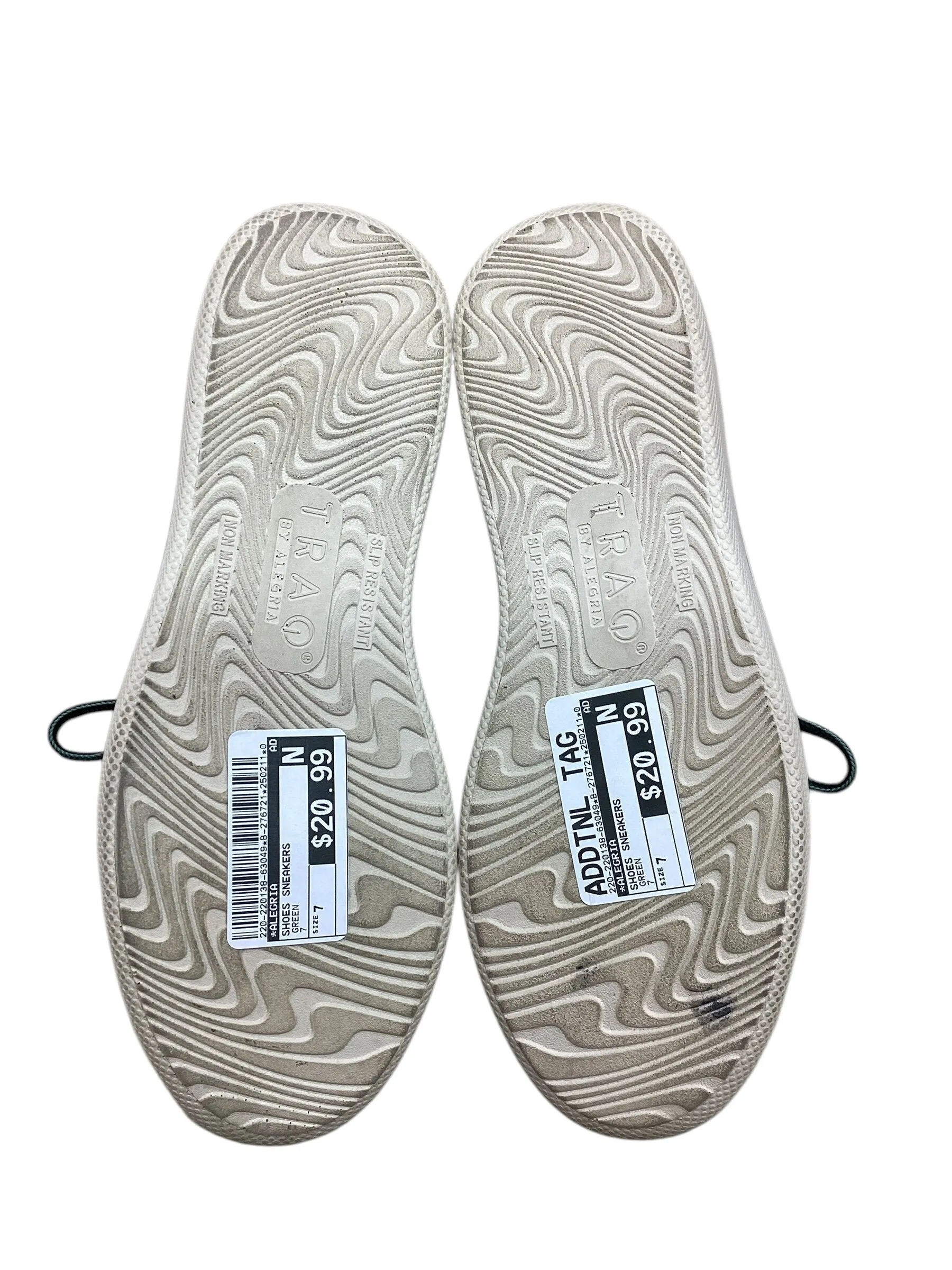 Shoes Sneakers By Alegria  Size: 7