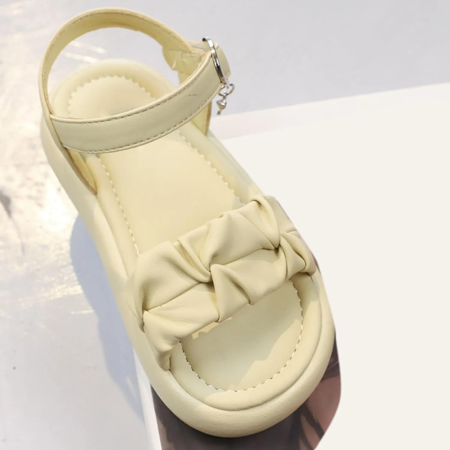 Toddler Baby Girls Sandals Casual New Solid Rubber Soft Sole Metal Buckle Children's Fashion Casual Flat Sandals
