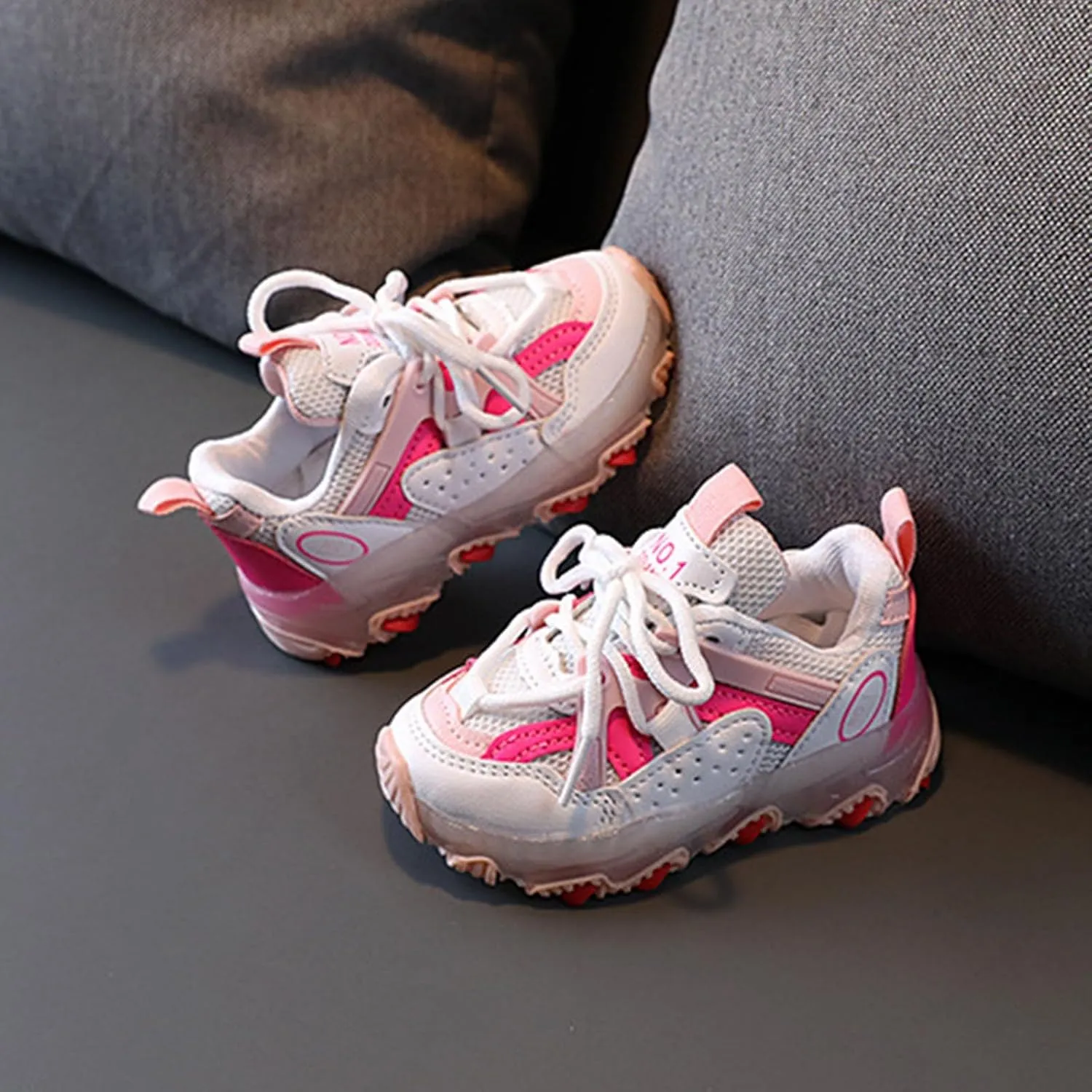 Toddler LED Light Up Shoes Baby Boys Girls Breathable Fashion Flashing First Walking Sneaker for Toddler Running Shoes