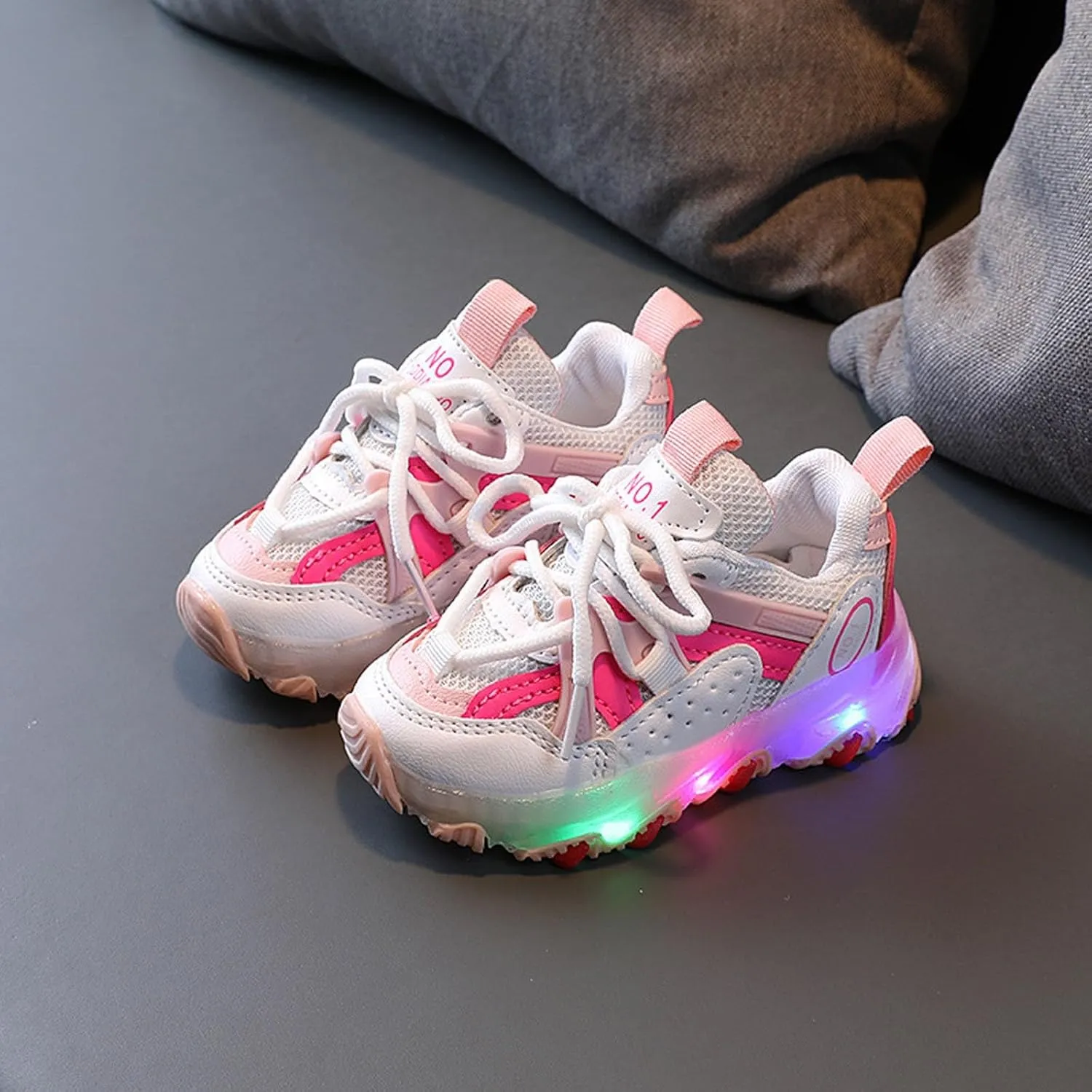 Toddler LED Light Up Shoes Baby Boys Girls Breathable Fashion Flashing First Walking Sneaker for Toddler Running Shoes