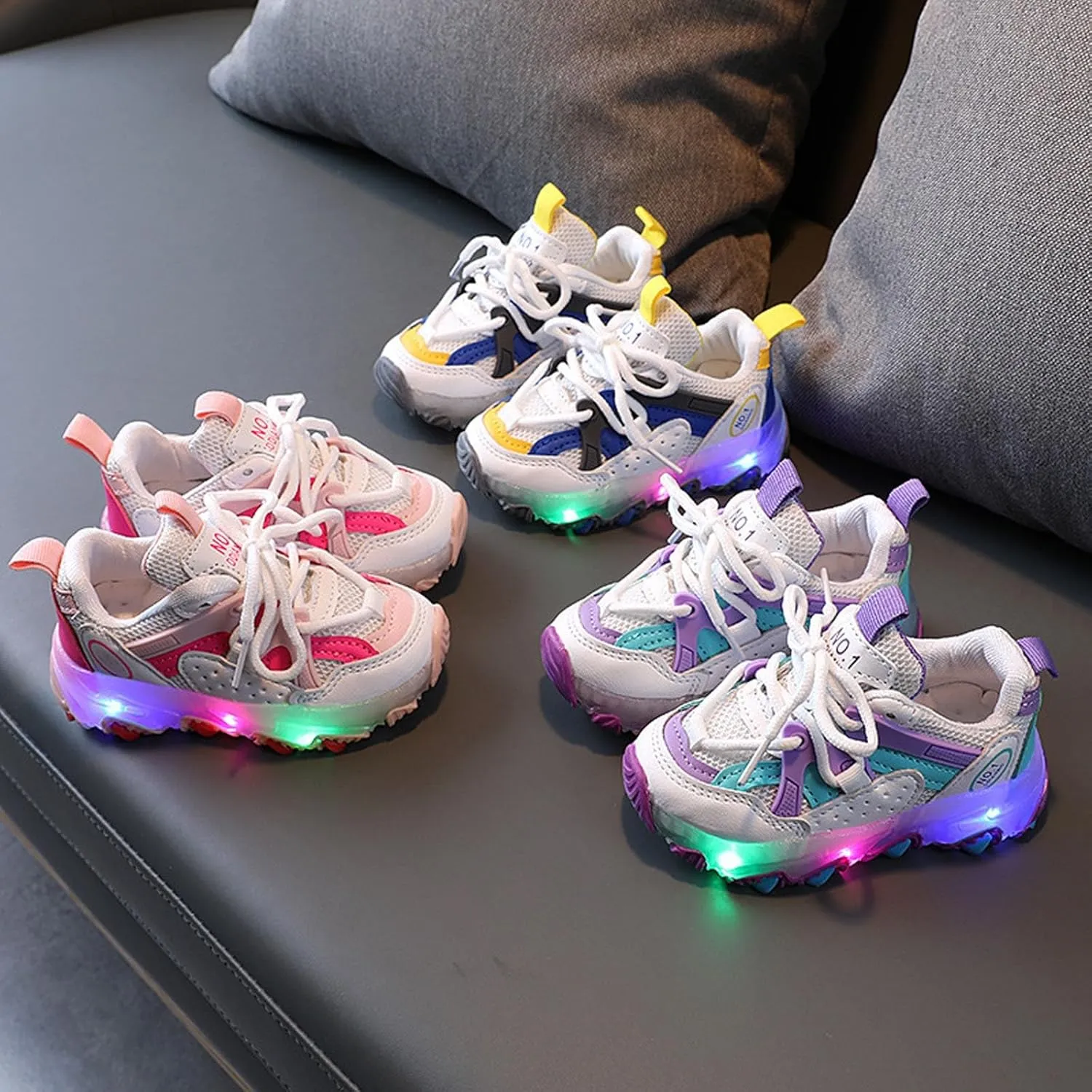 Toddler LED Light Up Shoes Baby Boys Girls Breathable Fashion Flashing First Walking Sneaker for Toddler Running Shoes