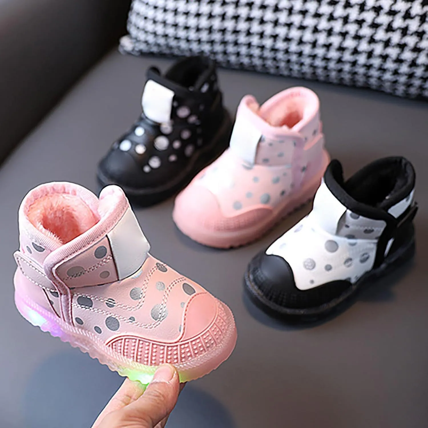 Toddler Light Up Shoes Non-Slip 𝐖aterproof Slip On Winter Boots Wide Toe Box Warm Snow Boots Led Casual Sneaker