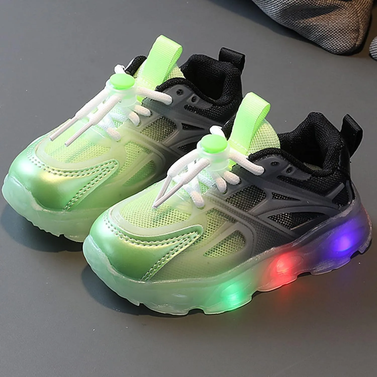 Unisex-Child Lights Up Sneaker Lightweight Breathable Running Shoes Soft Sole Casual Sport Girls Winter Shoes Size 8