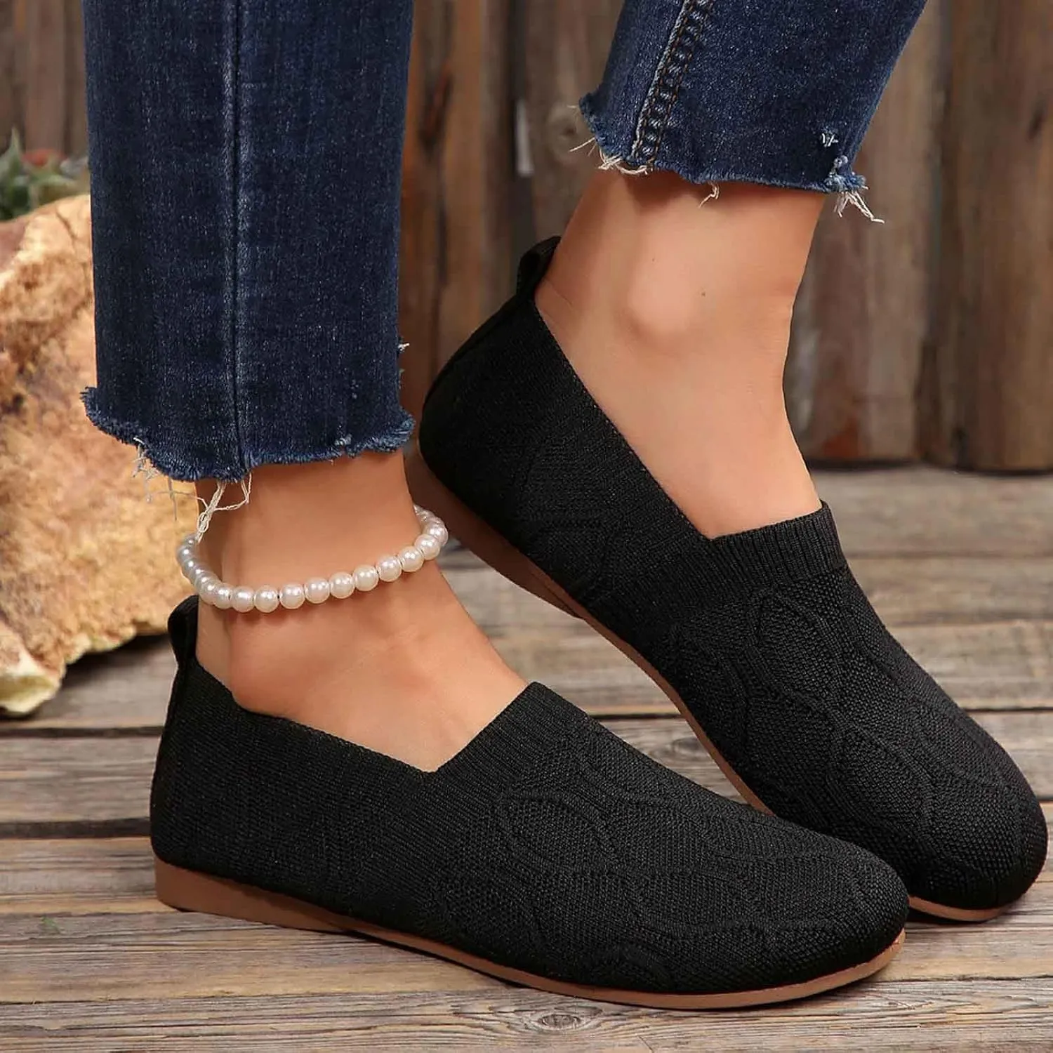 Women's Breathable Slip-On Casual Shoes Lightweight Comfortable Flat Sandals for Daily Wear Travel Outfits