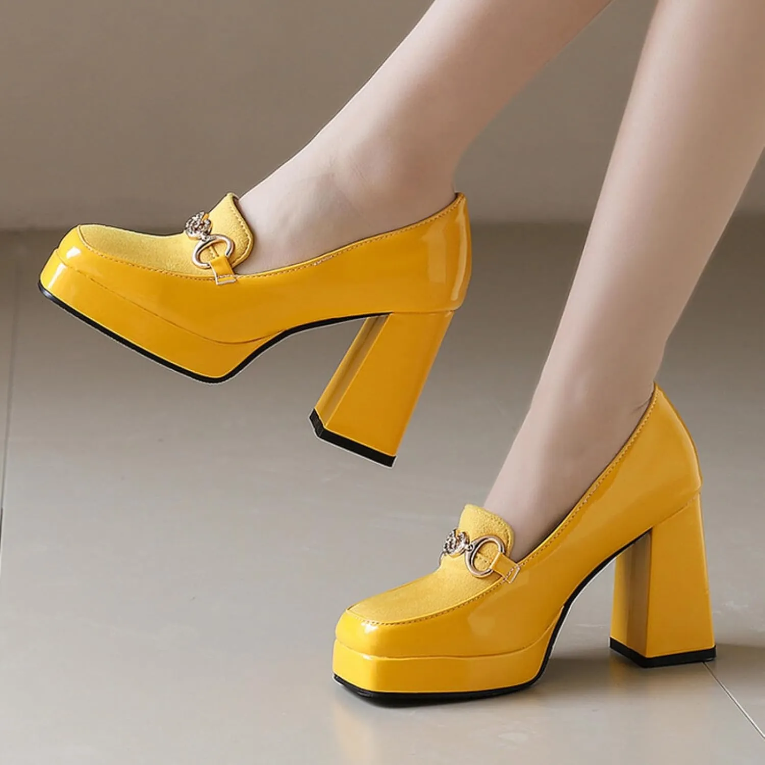Women's Chunky Heels Mary Jane Shoes Square Closed Toe Platform Block Casual Slip on Patent Leather High Heels Elegant Comfortable Wedding Party Dress Pumps