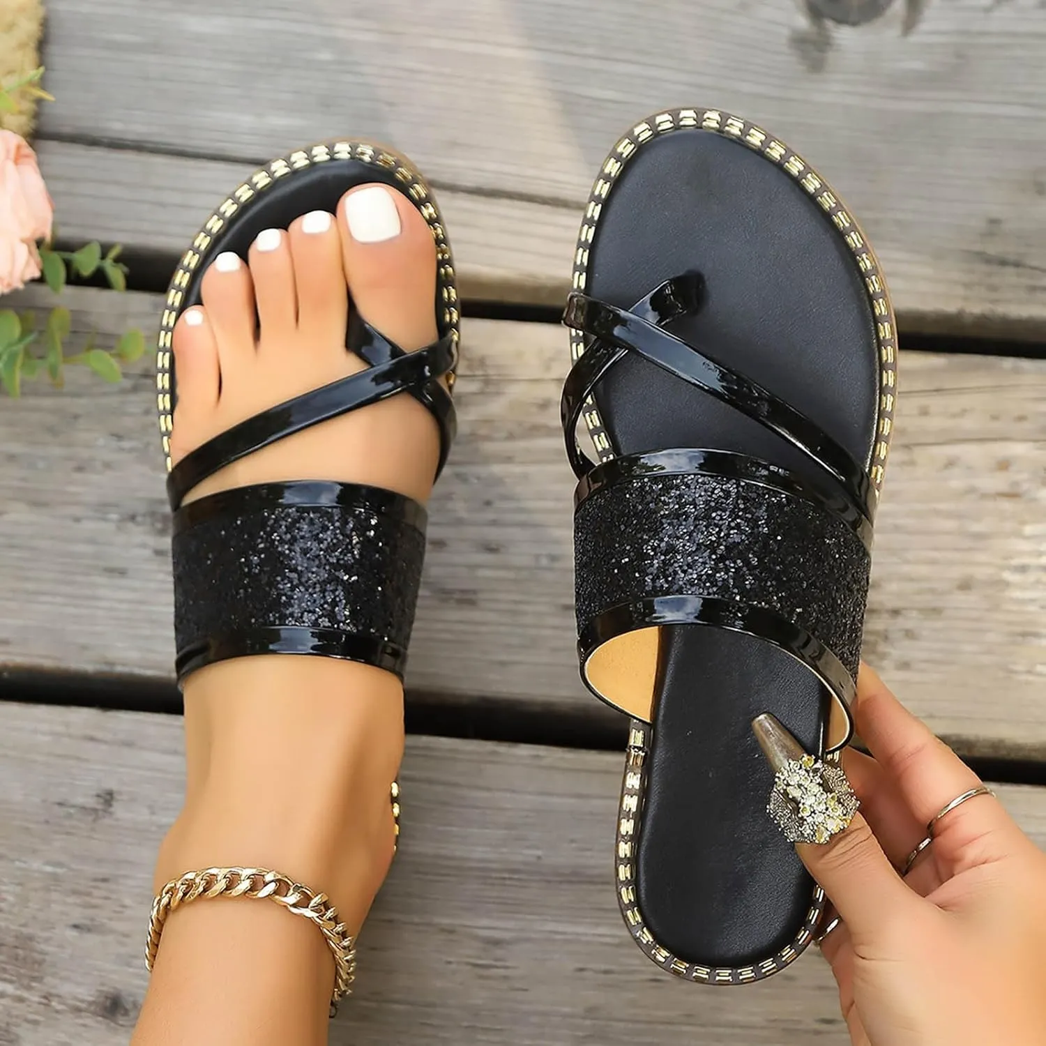 Womens Fashion Sequins Thong Slide Sandals Glitter Open Toe Strappy Slip-On Flip Flop Comfortable Summer Flat Slides