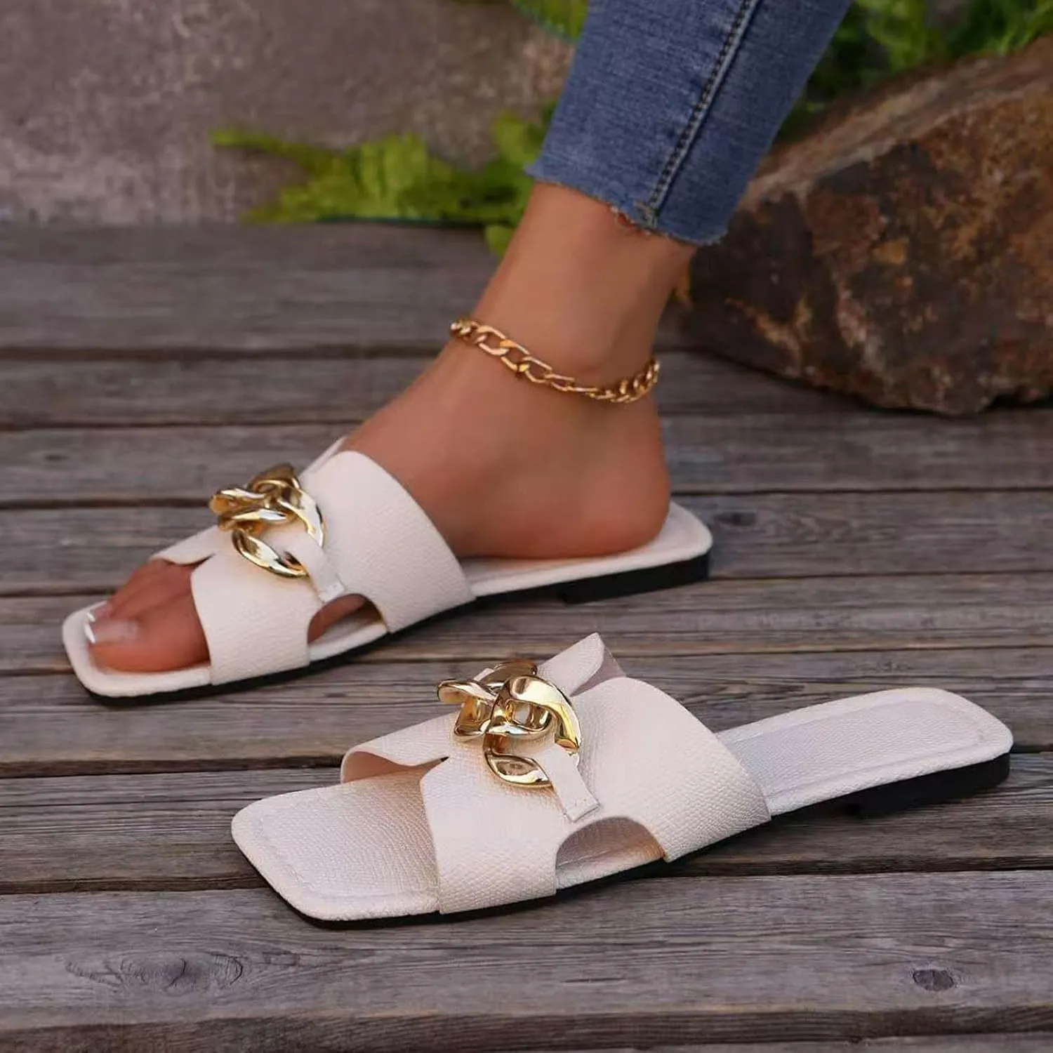 Womens Flat Sandals Fashion Square Toe Slides with Metal Strap Summer Dressy Slide Sandal Ladies Cute Slippers 2025