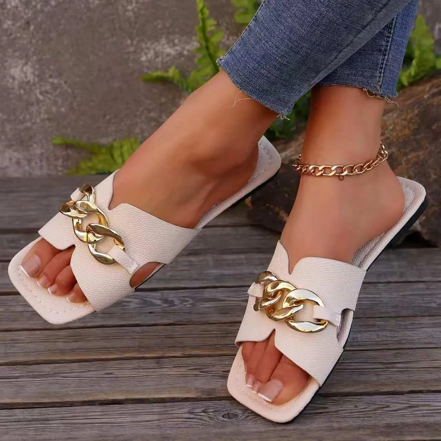 Womens Flat Sandals Fashion Square Toe Slides with Metal Strap Summer Dressy Slide Sandal Ladies Cute Slippers 2025