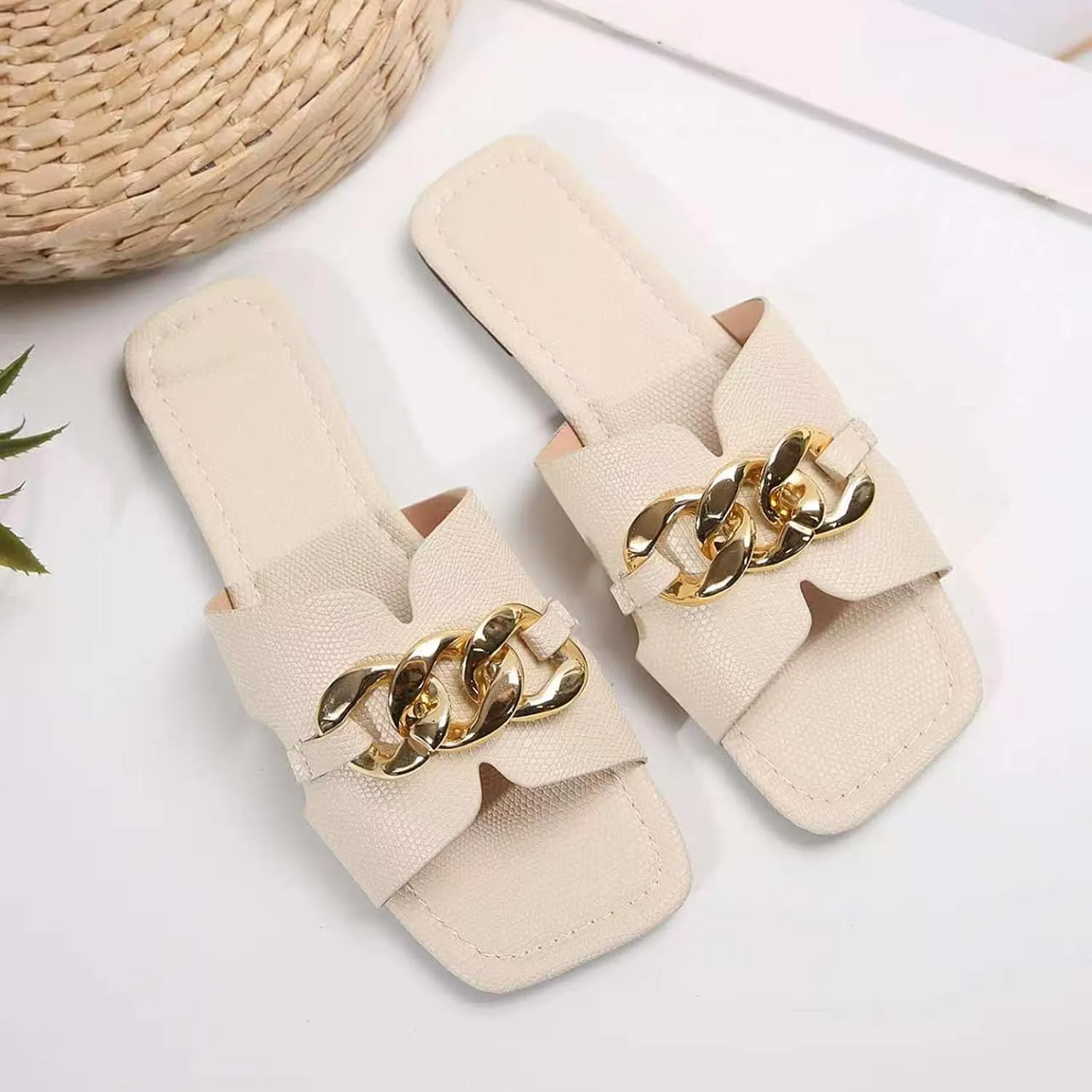 Womens Flat Sandals Fashion Square Toe Slides with Metal Strap Summer Dressy Slide Sandal Ladies Cute Slippers 2025