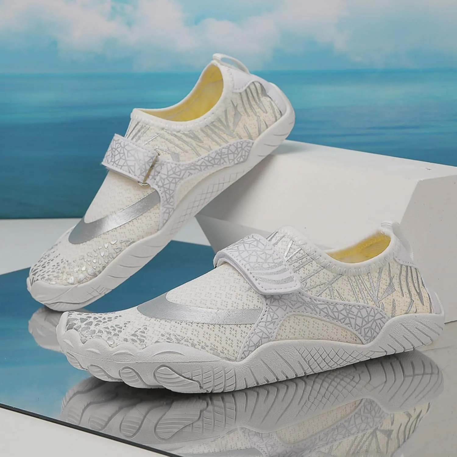 Women's Grounded Footwear Wading Five Toe Shoes Room Beach Snorkeling Shoes Aesthetic Shoes Barefoot Shoes