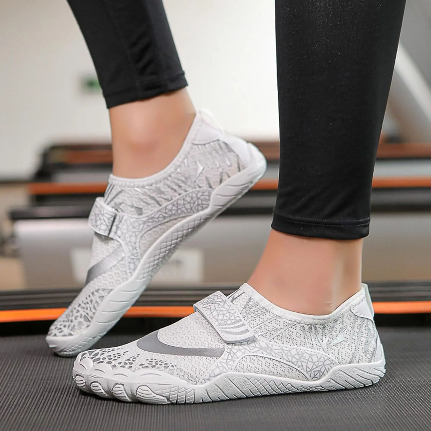 Women's Grounded Footwear Wading Five Toe Shoes Room Beach Snorkeling Shoes Aesthetic Shoes Barefoot Shoes
