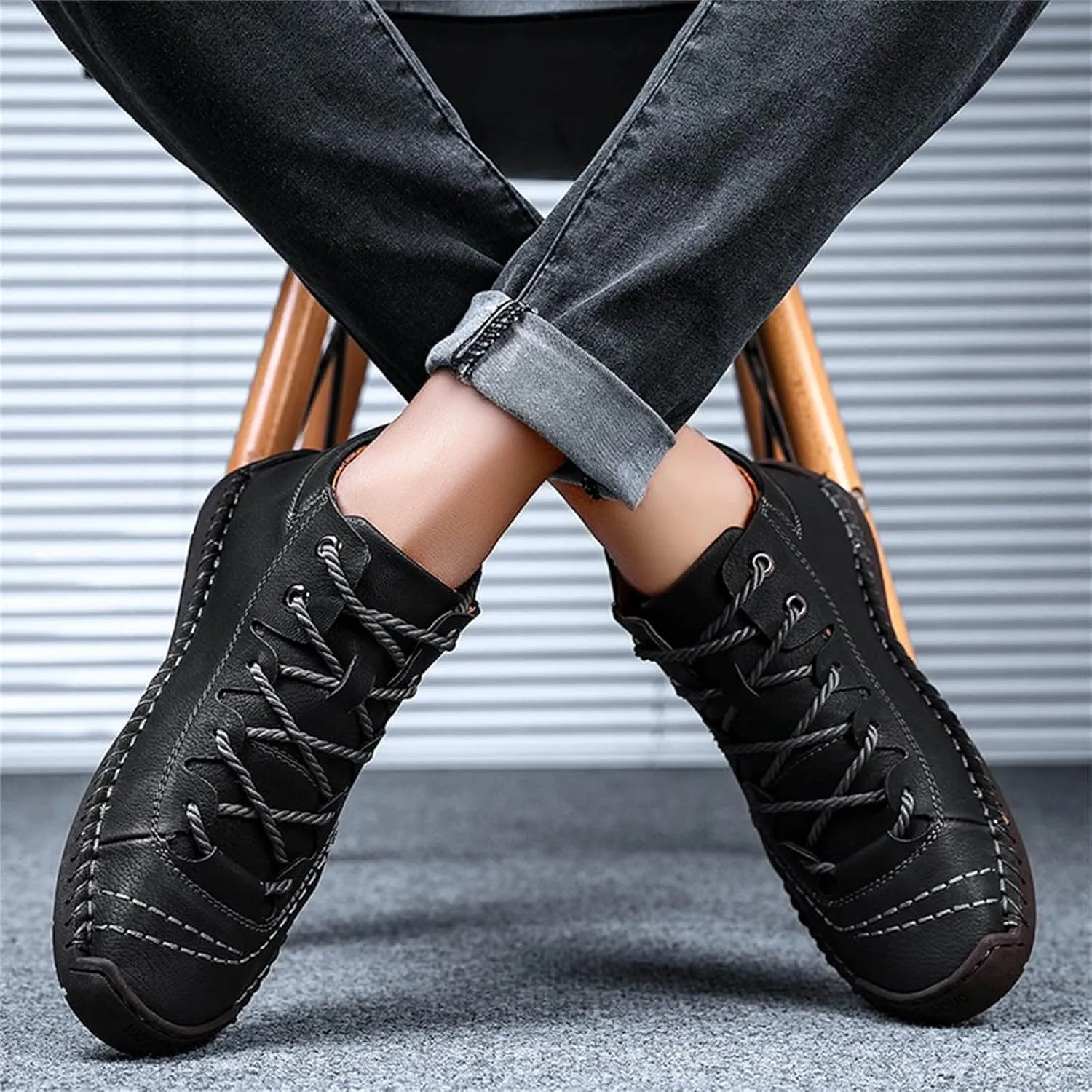 Women's Lace Up Ankle Booties Suede Rubber Sole Running Shoes Low Top Breathable Walking Shoes Lightweight Casual Sneaker