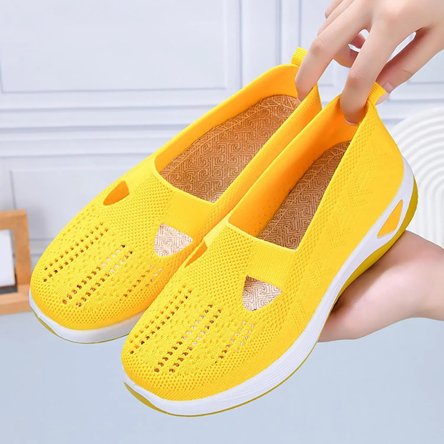 Womens Shoes Fall 2024White Platform Sneakers Black Loafers Women Closed Toe Indoor and Outdoor Christmas Print Shoes Women Comfort Cute Casual Slip On Lightweight