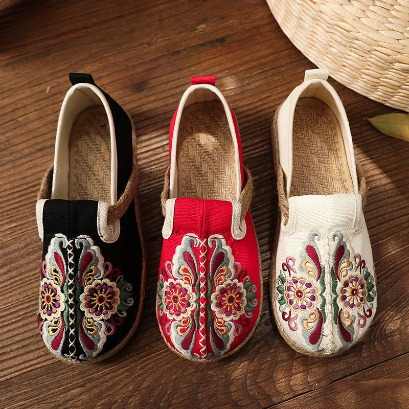 Women's Spring Flat Bottomed Low Top Breathable Embroidered Shoes National Style Round Head Casual Women's Shoes
