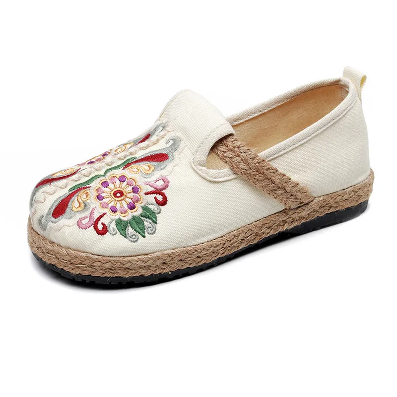 Women's Spring Flat Bottomed Low Top Breathable Embroidered Shoes National Style Round Head Casual Women's Shoes