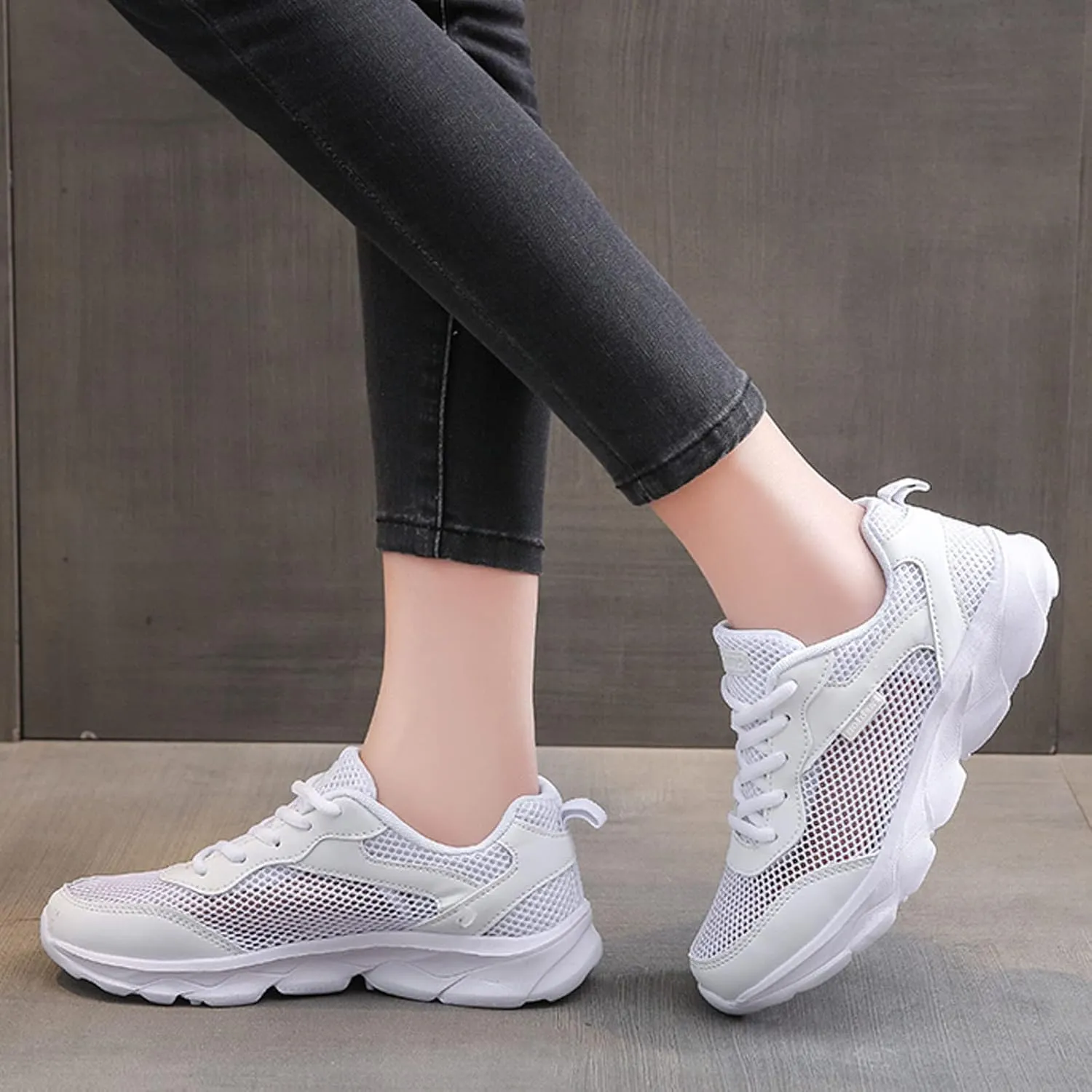 Womens Walking Shoes Mesh Breathable Athletic Sneakers for Women Comfortable Non Slip Lace Up Sports Shoes
